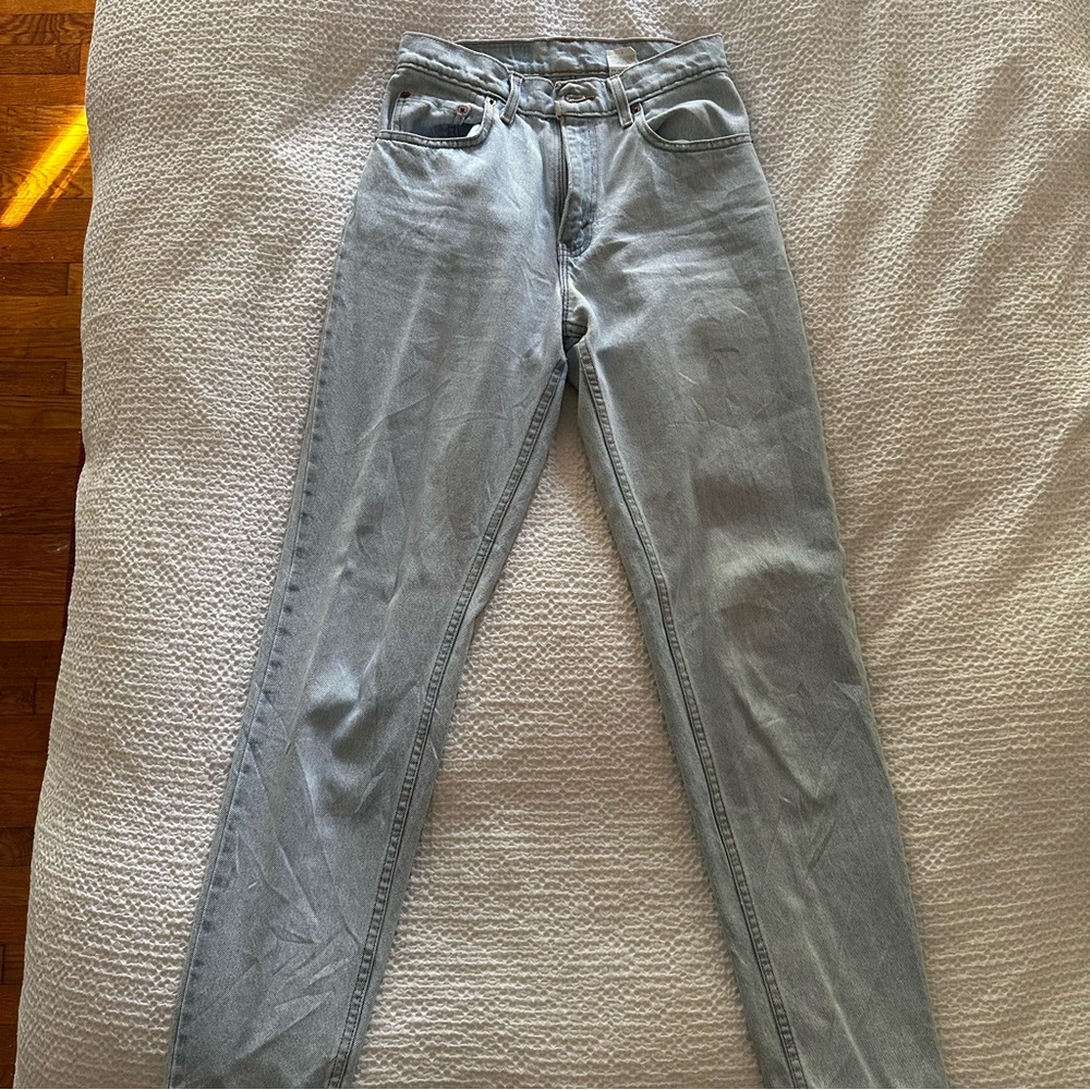 VINTAGE LEVI JEANS (550s)